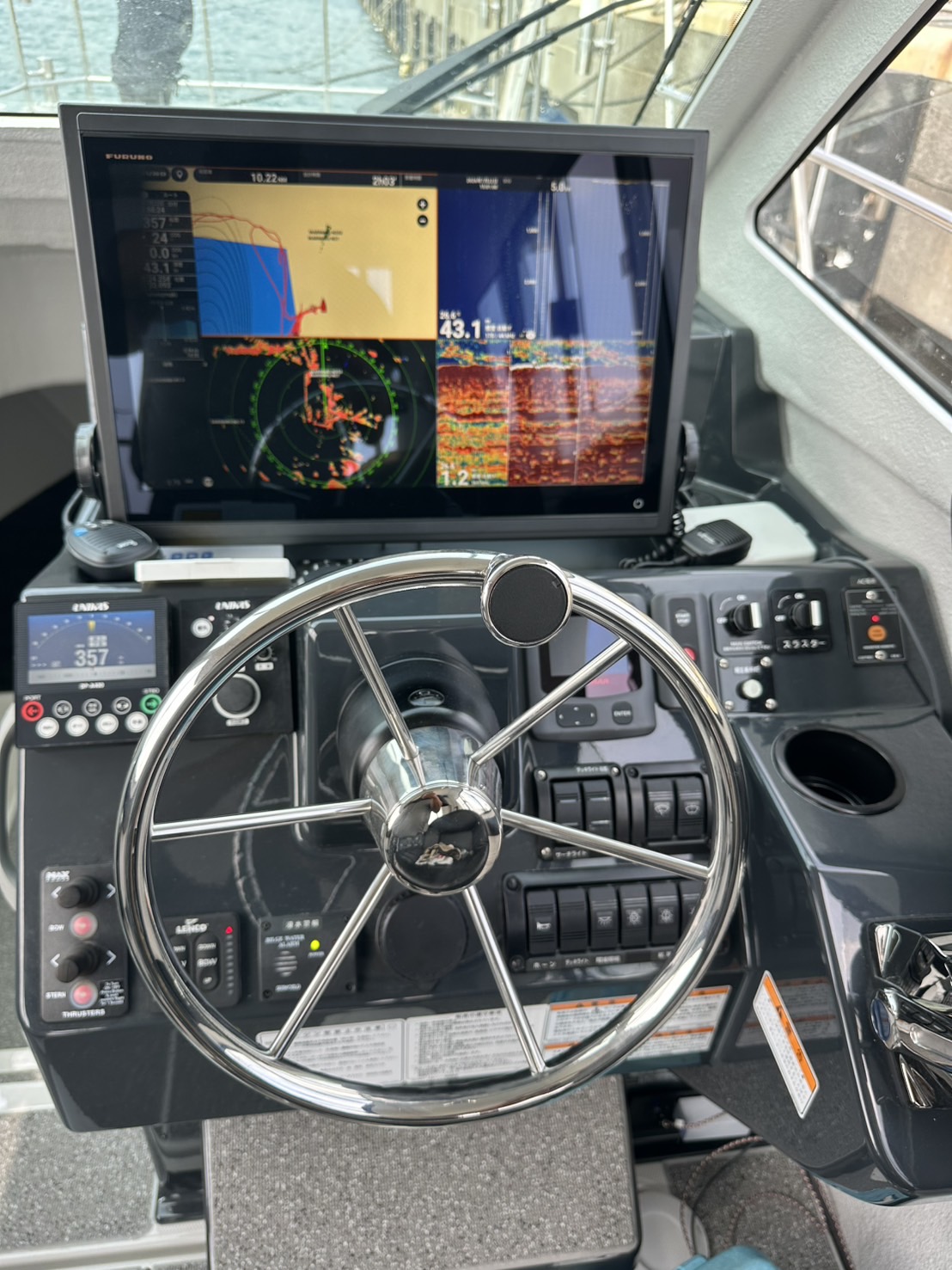 YANMAR EX28C 操舵室